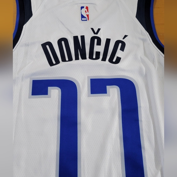 Luka Doncic Dallas Mavericks Fanatics Fast Break Men Jersey White - Picture 4 of 5